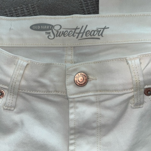 Old Navy White Straight Leg Jeans - Picture 5 of 9